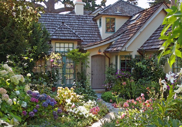 cOTTAGE gARDEN